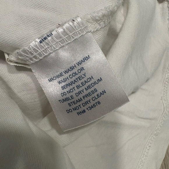 Vineyard Vines Men's White Long Sleeve Tee with Blue Logo - Picture 4 of 7